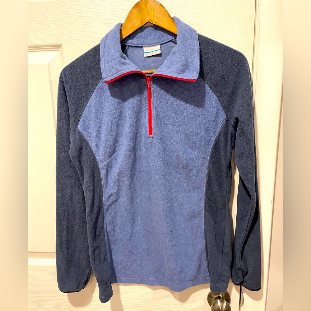 Columbia light weight women’s fleece size medium